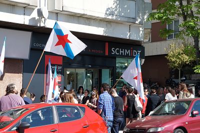 2016 04 26 ParoSituacionLaboralDespidosUnisonoVigo07.JPG